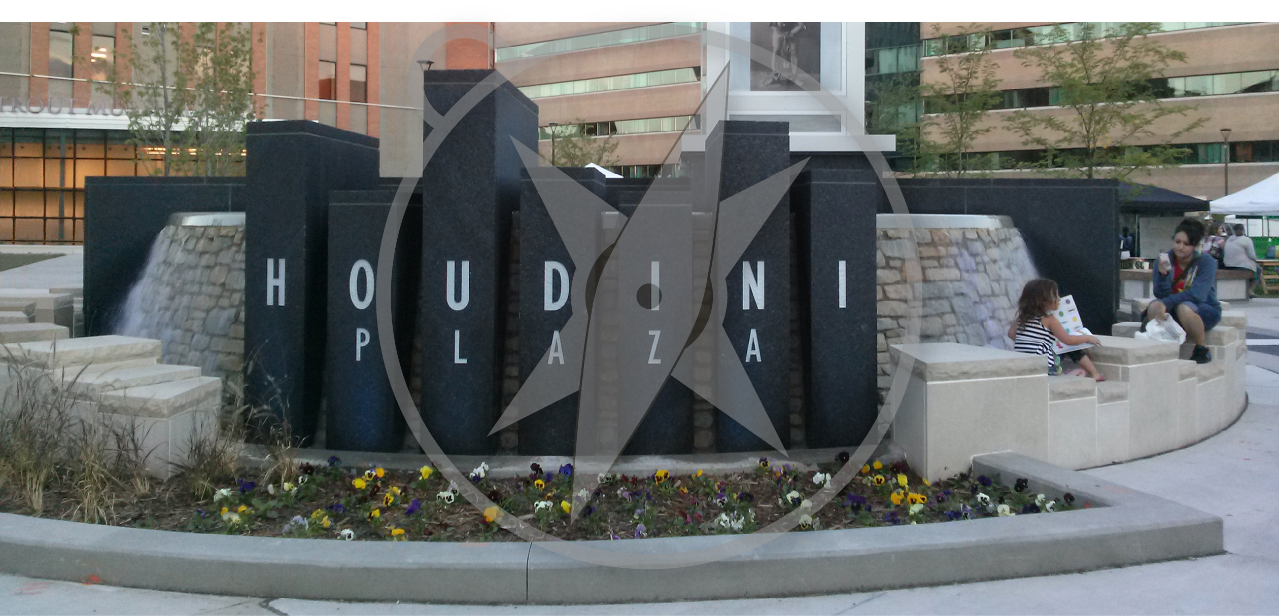 Image of Houdini Fountain late afternoon